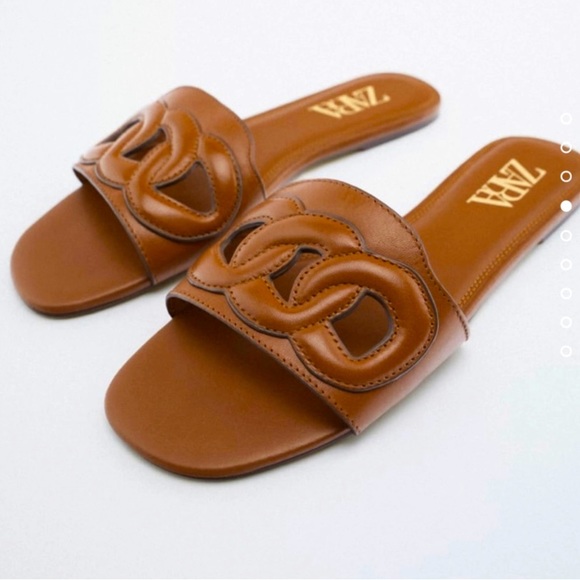 Zara leather flat slides size 39, 8.5US - Picture 2 of 4